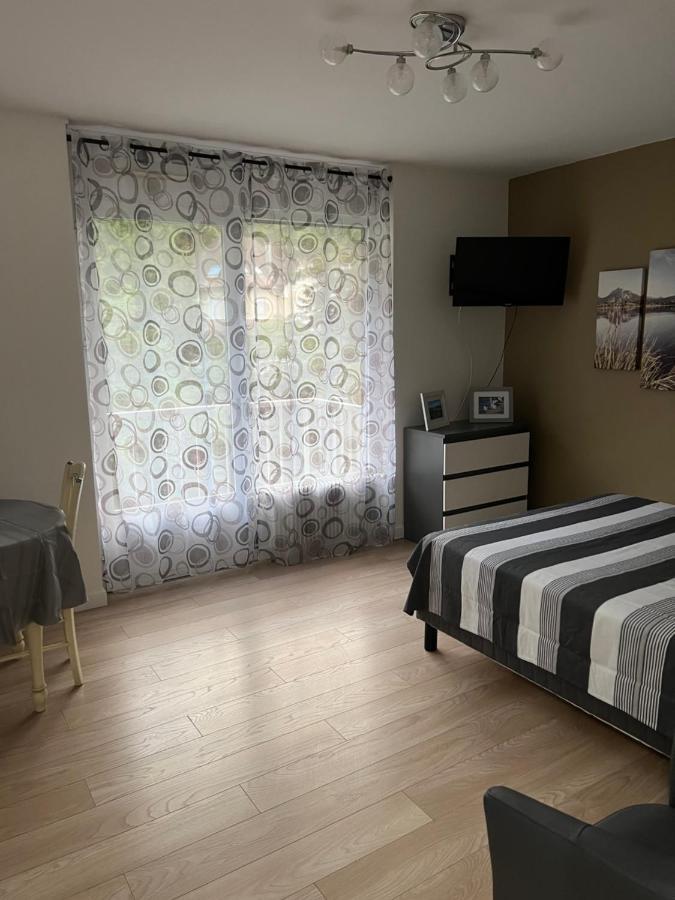 Superbe En Résidence Avec Piscine. Appartement *