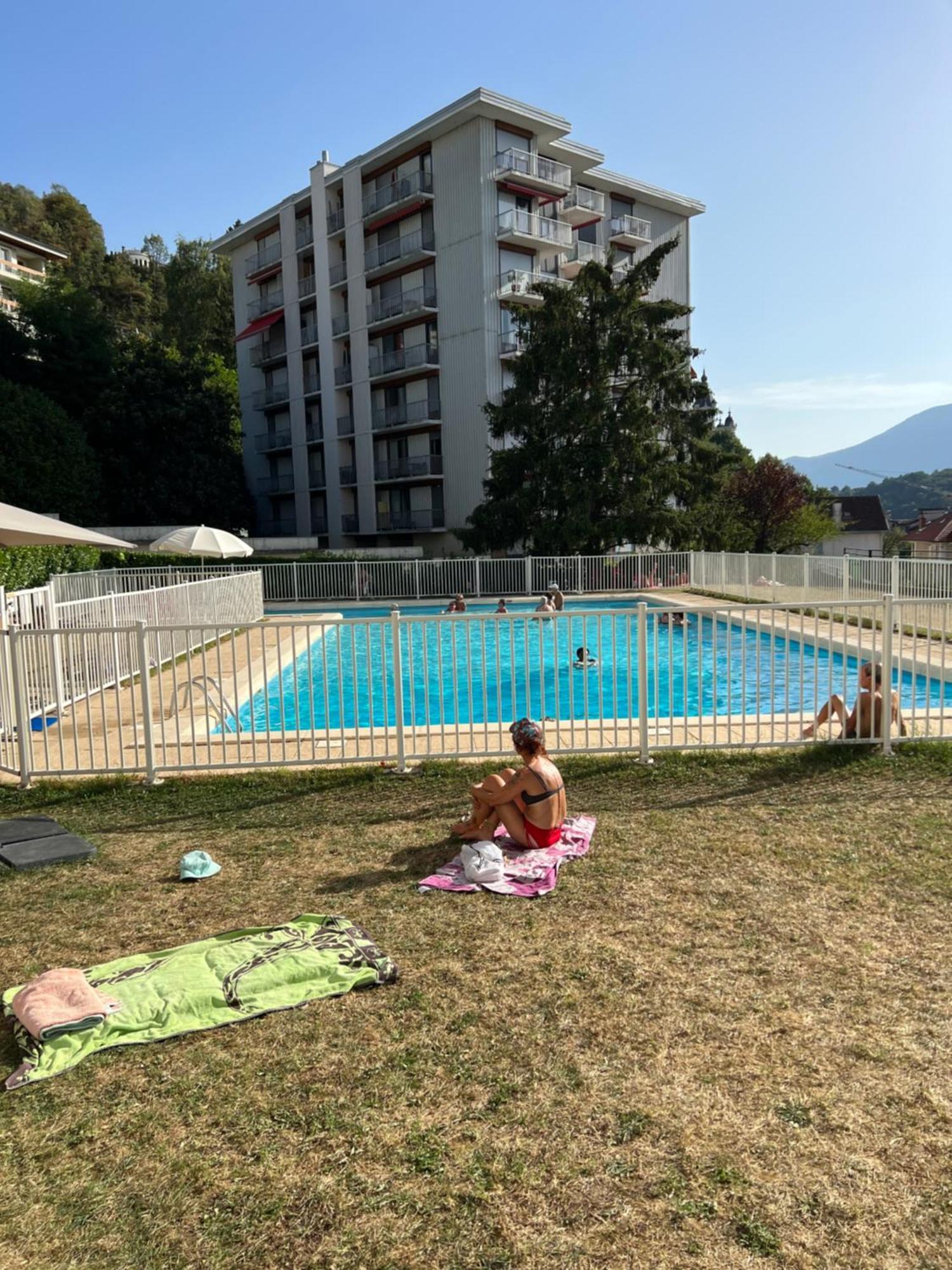 Appartement Superbe En Résidence Avec Piscine.